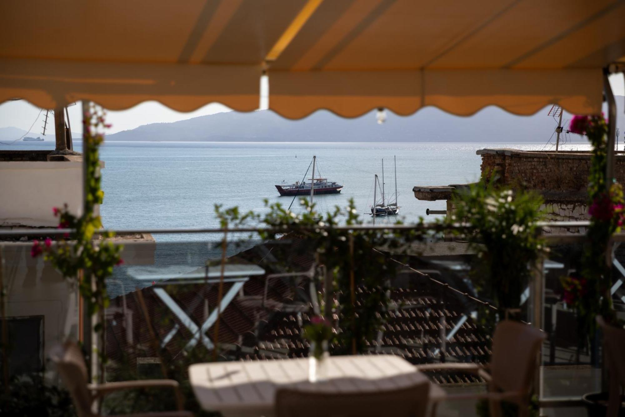 Jonian Boutique Hotel Sarandë 外观 照片