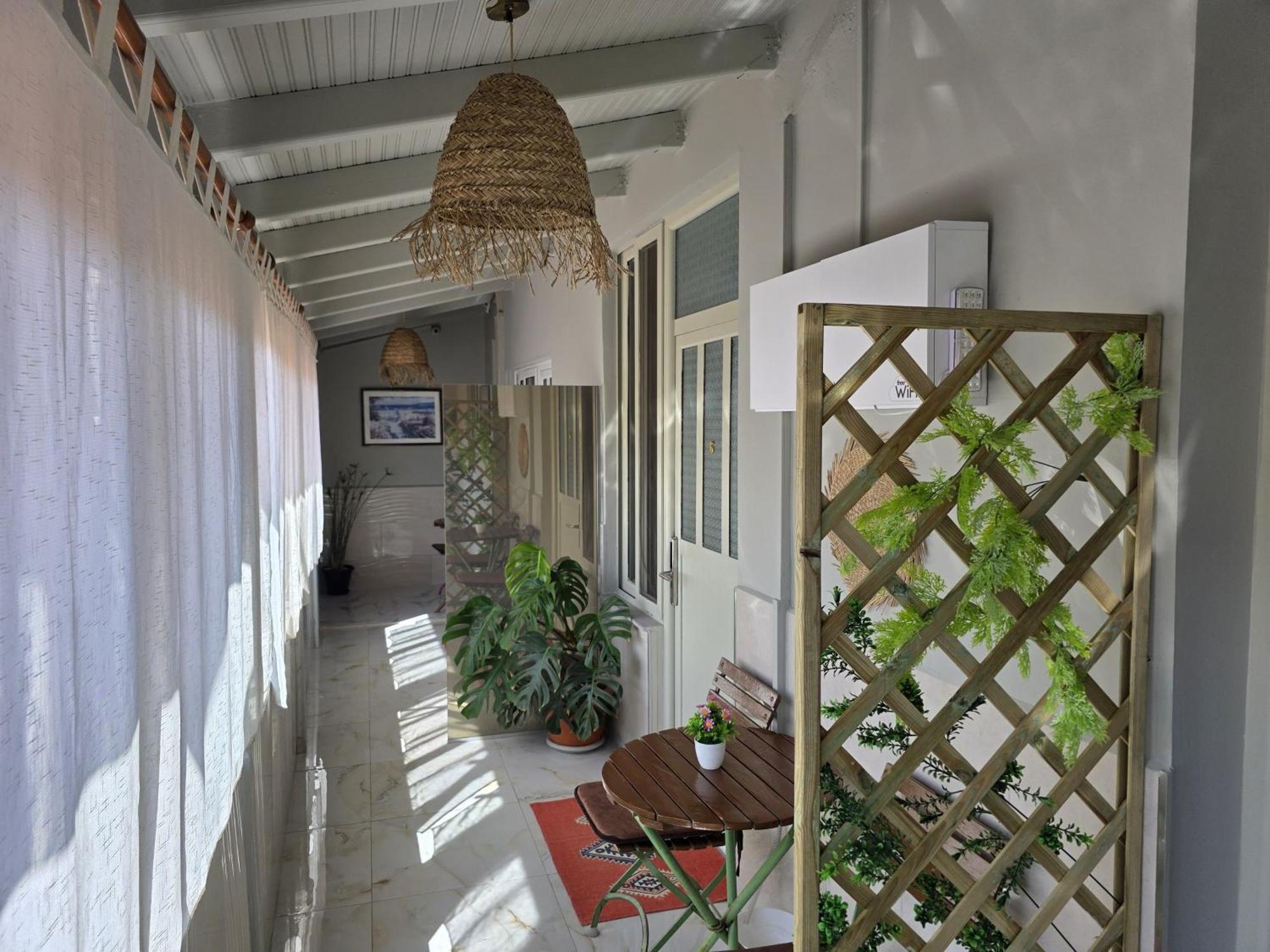 Jonian Boutique Hotel Sarandë 外观 照片